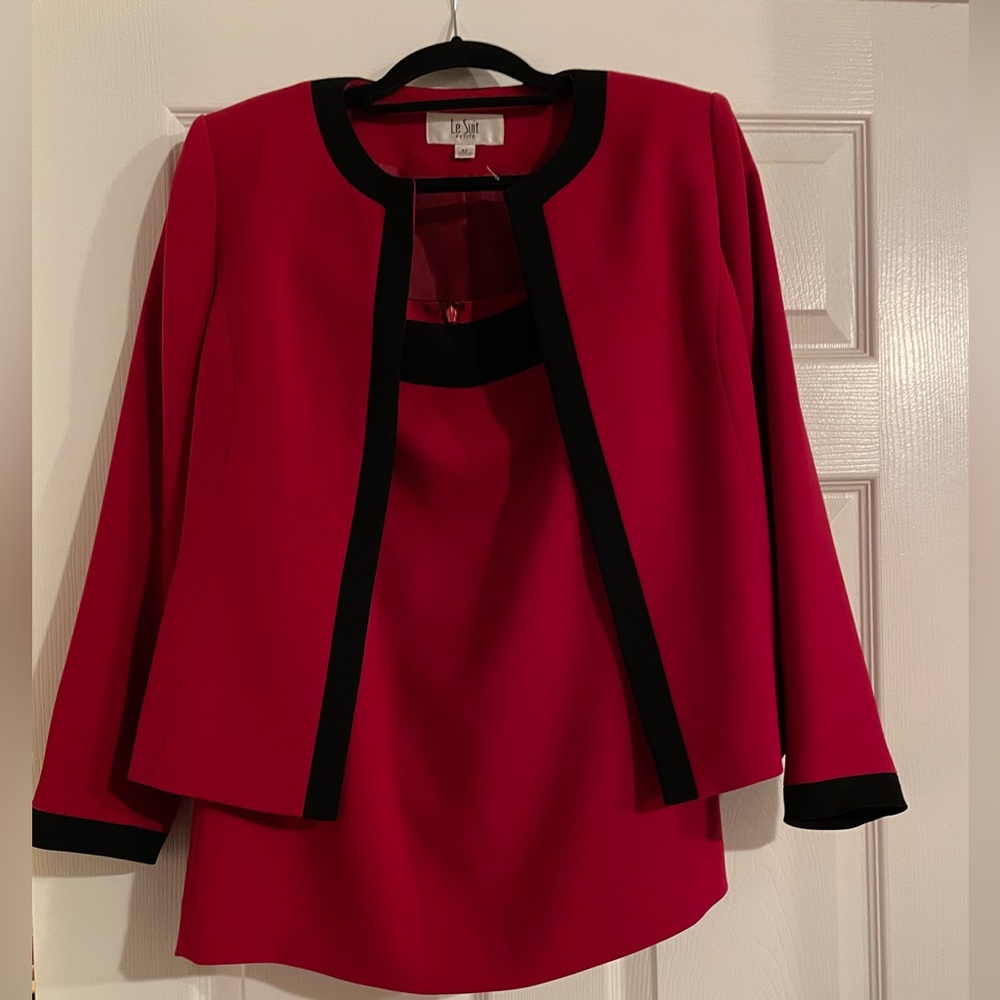 Kasper Red with Black Trim Lined 2-pc jacket and skirt suit